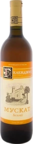 Вино Мускат Полусладкое, Геленджик, 0.75 л