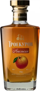 Бренди Апельсин, Троекуров, 6 месяцев, 0.5 л