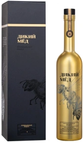 Водка Премиум Золотая, Дикий мед, 0.7 л (п/у)