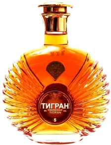Коньяк Тигран, 5 zvezd, 5 лет, 0.5 л (п/у)