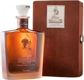 Граппа Tre Soli Tre, 8 лет, 0.7 л (п/у)