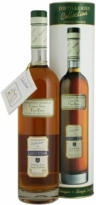 Коньяк Distillerie d'Aumagne Fins Bois, Louis Royer, 4 года, 0.7 л
