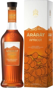 Коньяк Абрикос, Арарат, 6 лет, 0.5 л (п/у)